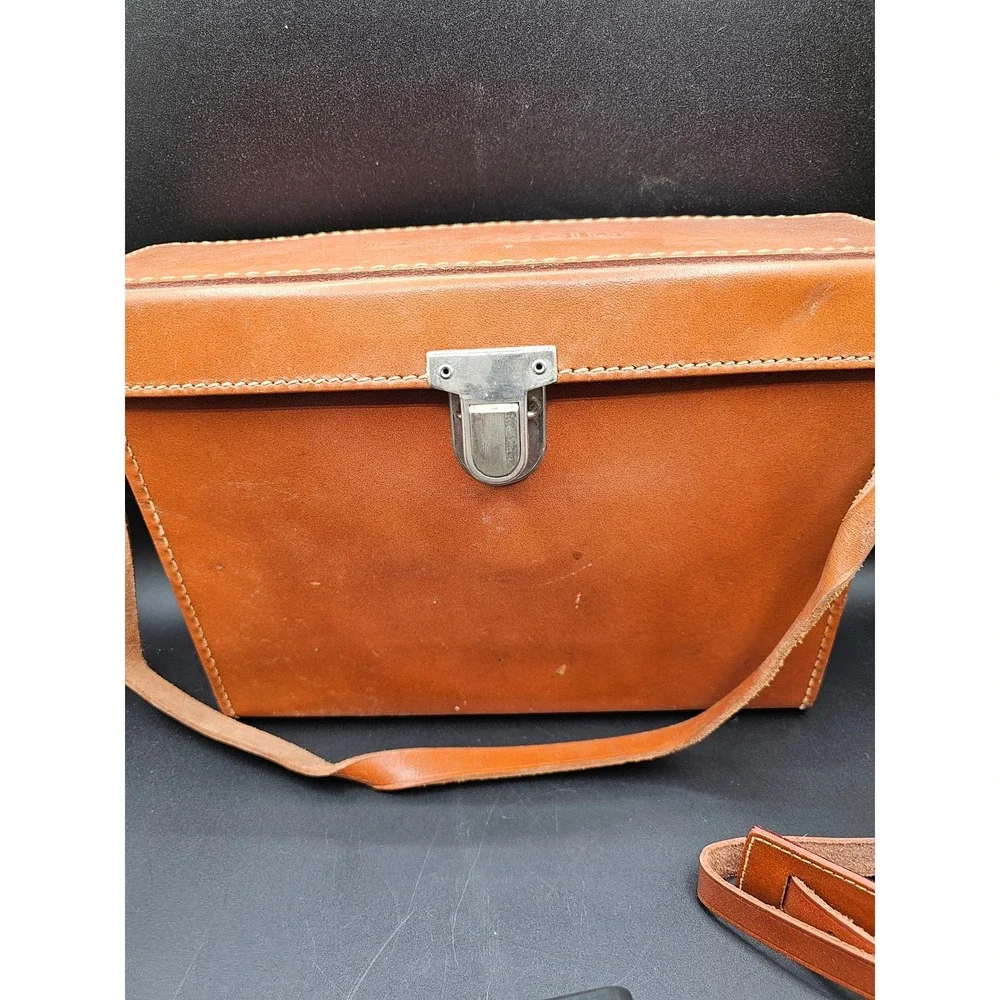 Vintage Polaroid Land Camera Model 150 Folding Bellows Camera with Leather Case